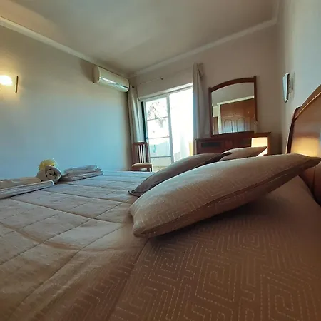 V Plazza Garage Heated Pool View Flat דירה פורטימאו