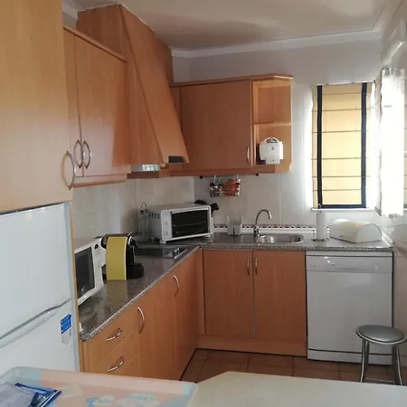 V Plazza Garage Heated Pool View Flat פורטימאו