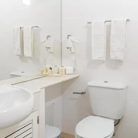 V Plazza Garage Heated Pool View Flat פורטימאו