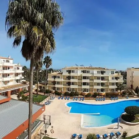 V Plazza Garage Heated Pool View Flat פורטימאו