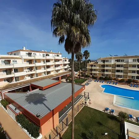 V Plazza Garage Heated Pool View Flat דירה
