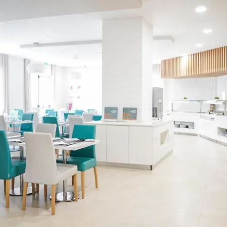 דירה V Plazza Garage Heated Pool View Flat פורטימאו